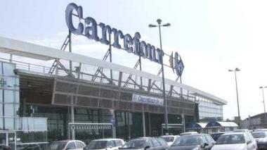 Il punto informativo è allestito presso il Carrefour