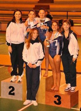 <b>SUL PODIO.</b> Le atlete del Gym Planet impegnate ai regionali 
