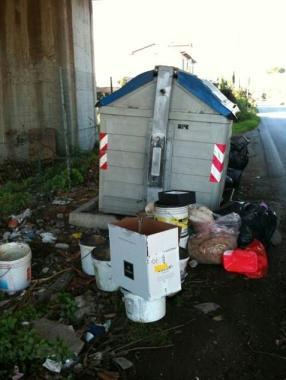 <b>RIFIUTI.</b> Giro di vite a Forte per chi lascia la spazzatura in maniera non corretta Sanzioni anche per i non residenti 