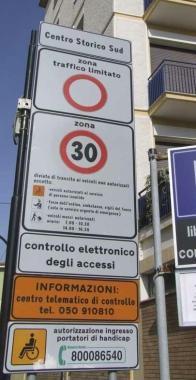 Il varco elettronico in via Sant’Antonio