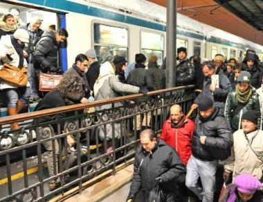 TRENI - ARRIVI E PARTENZE