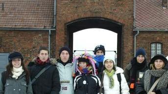 Studenti dell’Isis a Auschwitz