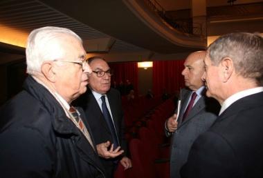 Marcello Fremura, Italo Piccini e Nello DAlesio in una foto del 2007 per i 60 anni della Compagnia 