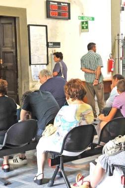 Otto mesi per una risonanza «Ma ho dolori lancinanti»