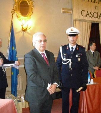 Il presidente del tribunale premia il capitano Campani 