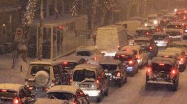 Secondo le previsioni meteorologiche oggi la neve potrebbe cadere anche in città