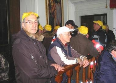 La sala del consiglio invasa dalle associazioni di volontariato  
