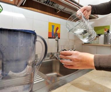 E polemica sui rincari delle tariffe dellacqua deliberati dallAto 