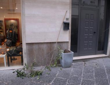 <b>VANDALISMI. </b>Scene gi&agrave; viste in pieno centro 
