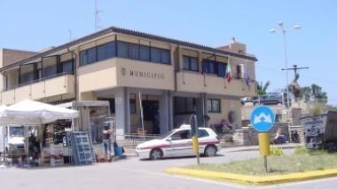 Due sindaci ed altre trenta persone a giudizio per abusi edilizi