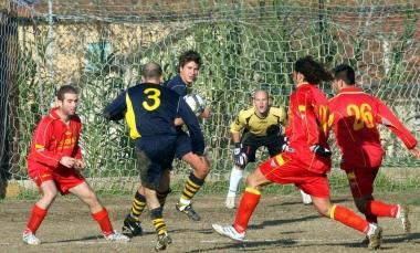 <b>COLPACCIO. </b>Offensiva del Livorno 9 