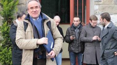 L’onorevole Fabio Evangelisti esce dal carcere di Pistoia