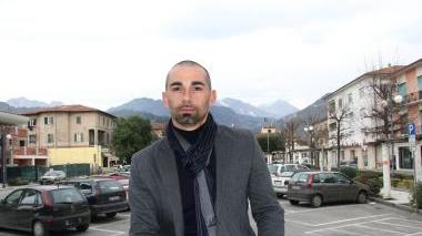 <b>CANDIDATO.</b> Davide Monaco in piazza a Querceta