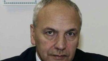 Sopra l’assessore Bruno Picchi Di lato l’area di via del Levante che dal 2009 avrebbe dovuto ospitare il nuovo deposito Atl