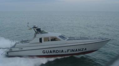 Odissea di un bimbo malato trasferito dall'Elba con la vedetta della Finanza