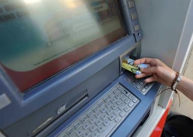 <b>CLONATI.</b> Sportelli bancomat nel mirino degli hacker 
