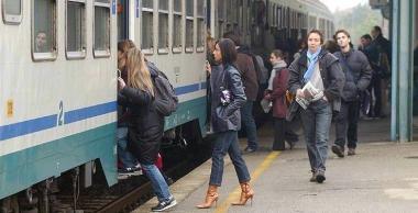 TRENI - ARRIVI E PARTENZE