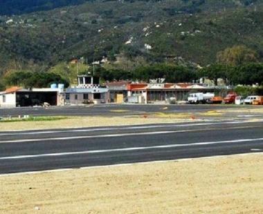 Unimmagine dellaeroporto di La Pila 