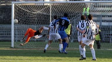 A sinistra il pareggio del Pisa: il gol spegne i sogni della Massese 