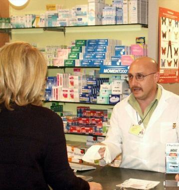 Linterno di una farmacia 