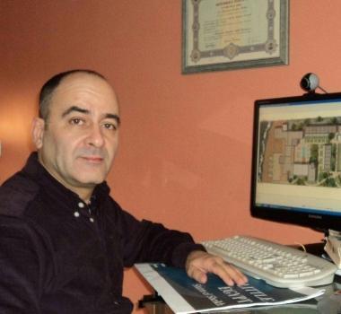 <b>INGEGNERE. </b>Il grossetano Maurizio Fortunati al lavoro     