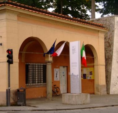 Il centro accoglienza a Porta Elisa 