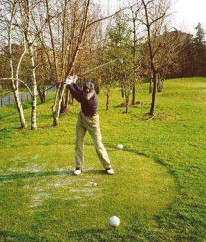 La zona di Quercia scelta per il campo da golf e il sindaco Simoncini 
