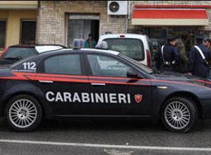 Ruba in un supermercato e in farmacia: arrestata