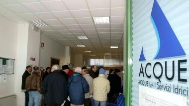 Sciopero all'ufficio clienti di Acque