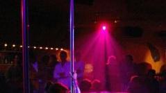 Ballerine in un night club