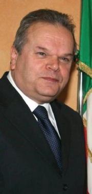 Il sindaco Mauro Lorenzini  
