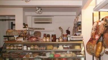 Un negozio di alimentari (foto di archivio)