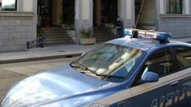 Una volante della polizia