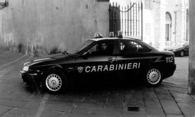 Una pattuglia del radiomobile dei carabinieri che ha arrestato i tre giovani autori del furto
