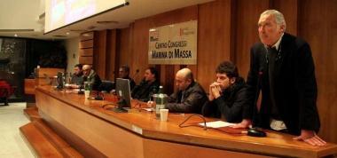 Due momenti della conferenza organizzata dagli operatori turistici ieri a Marina    