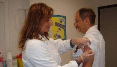 Secondo i medici la somministrazione del vaccino polivalente sta ottenendo ottimi risultati 