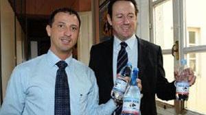 L'acqua di Burlamacco:la maschera viaregginasu un milione di bottiglie