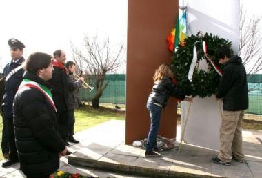 Un momento della passata commemorazione a Oberdan Chiesa 