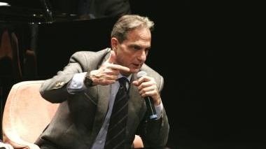 Cenni critica il ministro Tremonti per i tagli