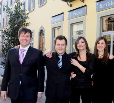 Lo staff del Bar Miraglia al San Francesco 