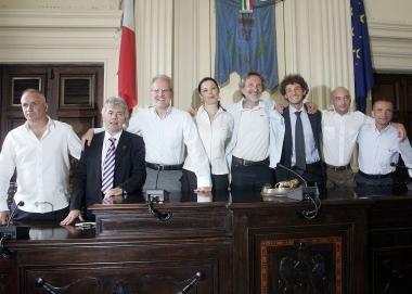 La giunta al completo  