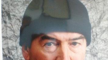 In alto un primo piano del pittore livornese Fernando Terreni