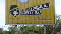 Un’insegna pubblicitaria
