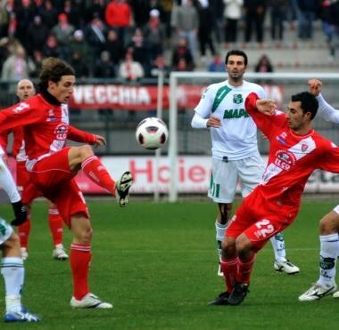 <b>TERZINO</b>. Andrea Giallombardo Sopra un duetto Defendi-Caridi 