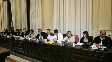 Moreno Mencarelli (Riformisti Amo Montecatini) e, a sinistra, i banchi della maggioranza in consiglio comunale
