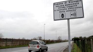 Il comandante Strippoli e viale Tobino dove l’autovelox miete multe