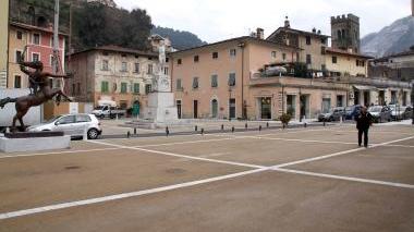 <b>CENTRO.</b> Piazza Carducci, dove è avvenuta la rapina