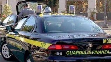 <b>LA FINANZA </b>intensifica i controlli sulle auto