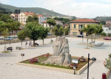 La nuova piazza della Rinascita al Cotone