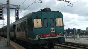 Un treno sulla linea Firenze-Viareggio
